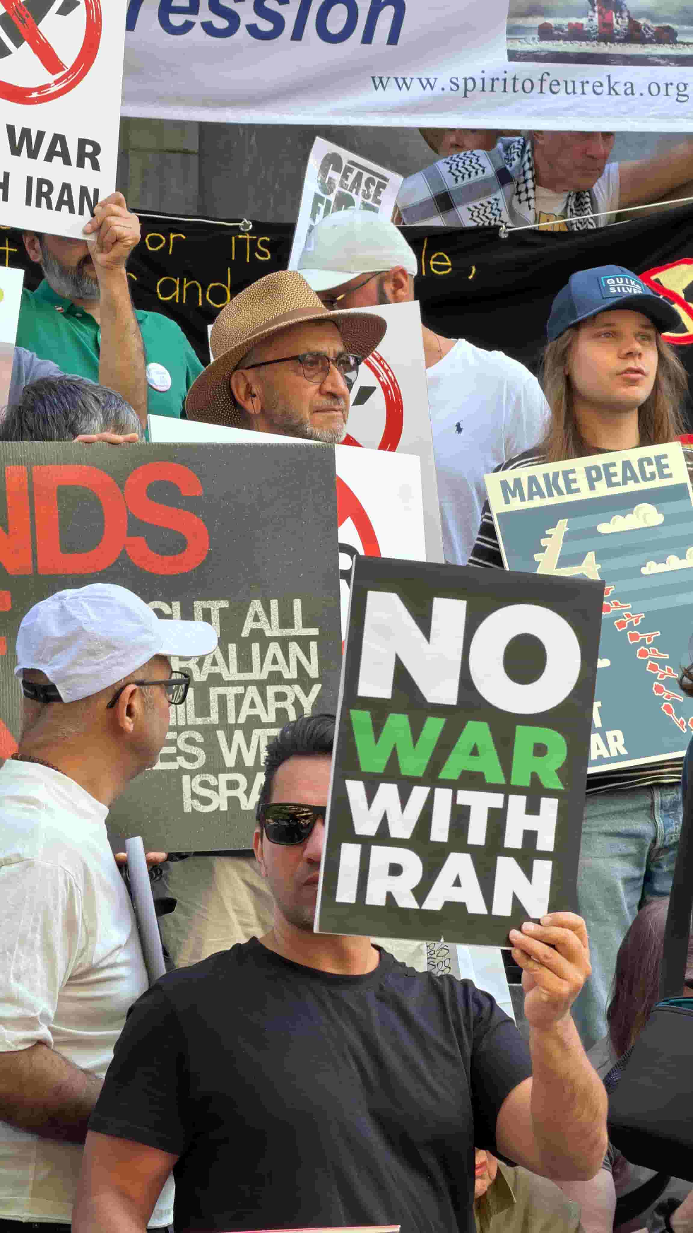 اکبر نوروزی